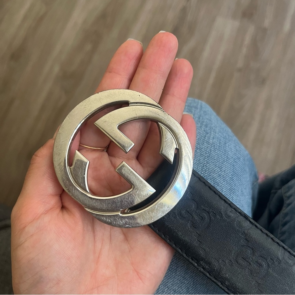 Gucci Black Leather Belt 90 with Iconic GG Emblem - Picture 3 of 8